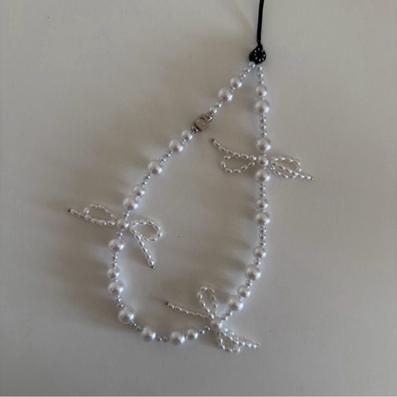 Casetify Bow Phone Charm - Frosted Bows - Picture 4 of 9